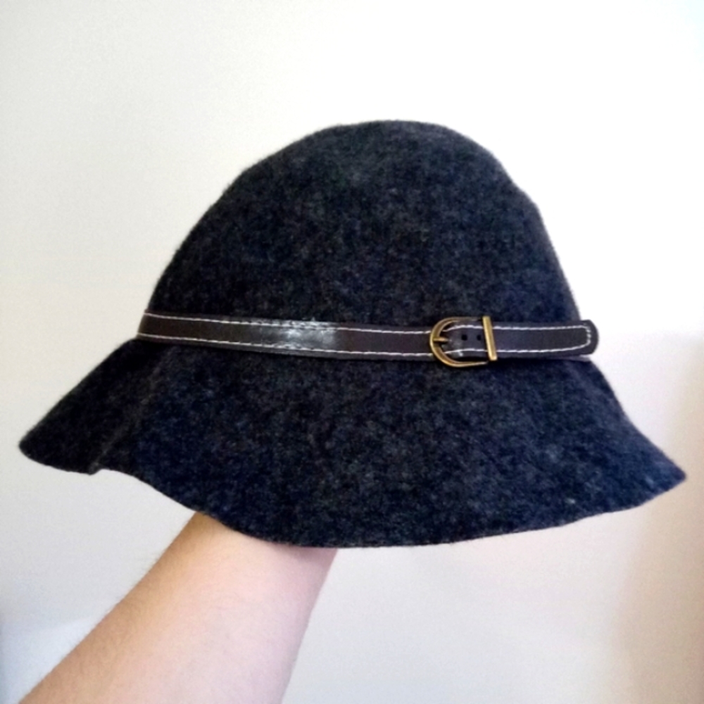 STEVE MADDEN 100% Wool Charcoal Gray Bucket Hat OS.